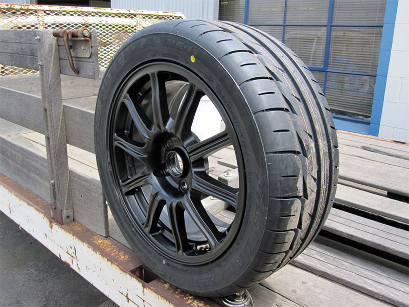 Bridgestone Potenza RE11