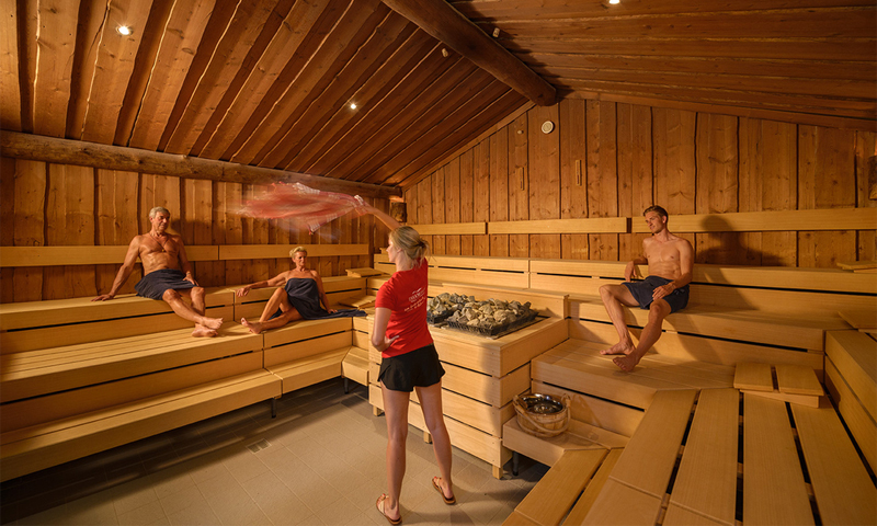 The principle of operation and the device saunas