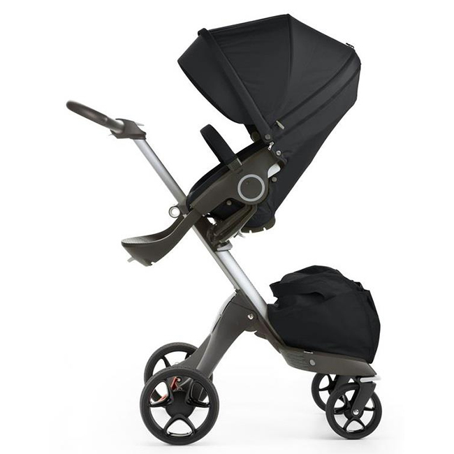 Stokke Xplory Black V5 - modelo com posição elevada