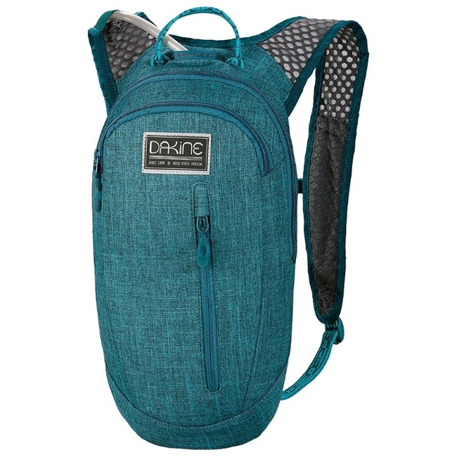 DAKINE Shuttle Womens 6 green (emerald green) - on a bike ride