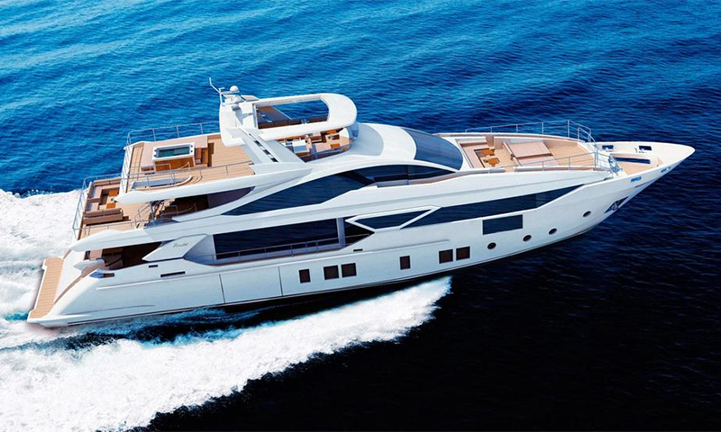 Benetti Vivace 125 - star of 2017 with a swimming pool and three decks