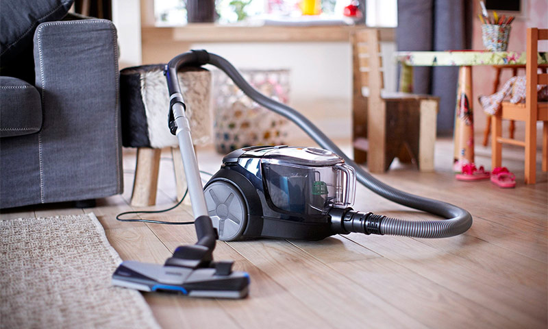 washing vacuum cleaners