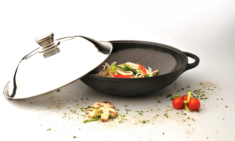 Frying pans wok