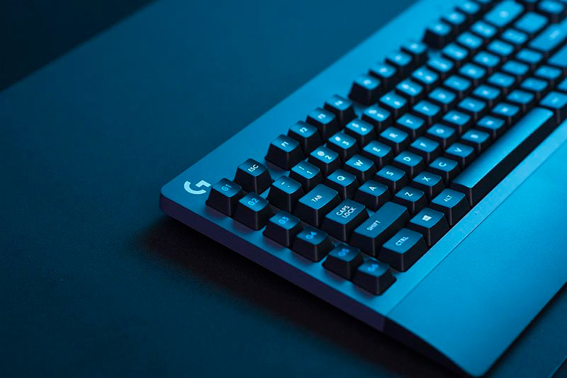 Logitech g613