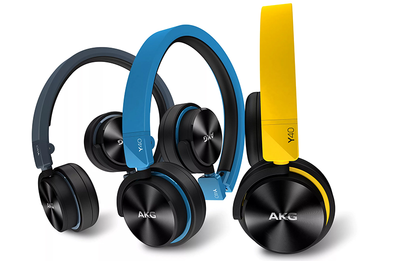 AKG Y40 - microfone embutido e controle remoto